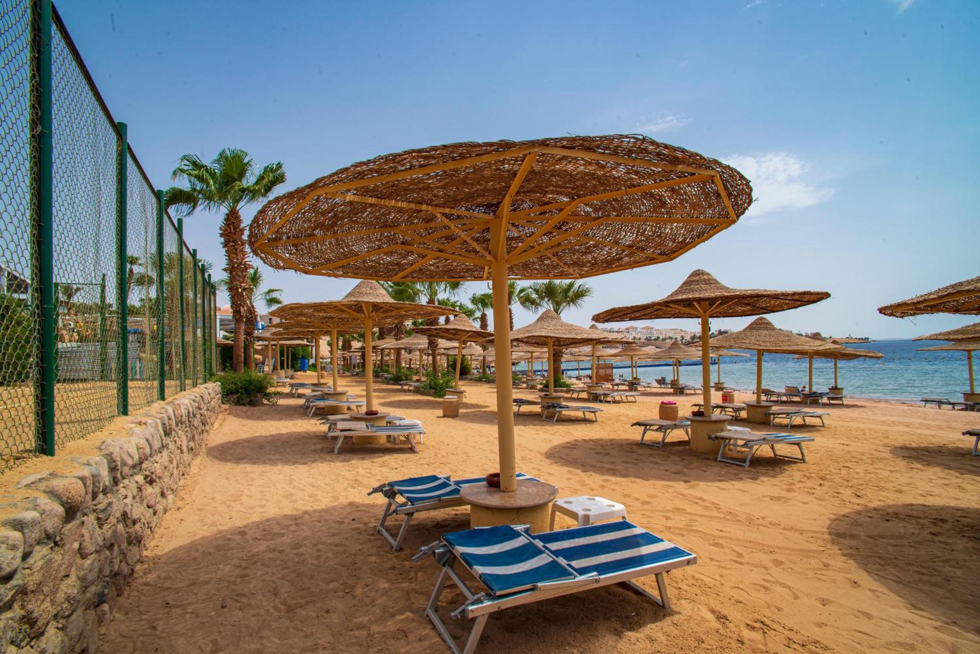 מלון Sierra Sharm El Sheikh מראה חיצוני תמונה Beach at the resort