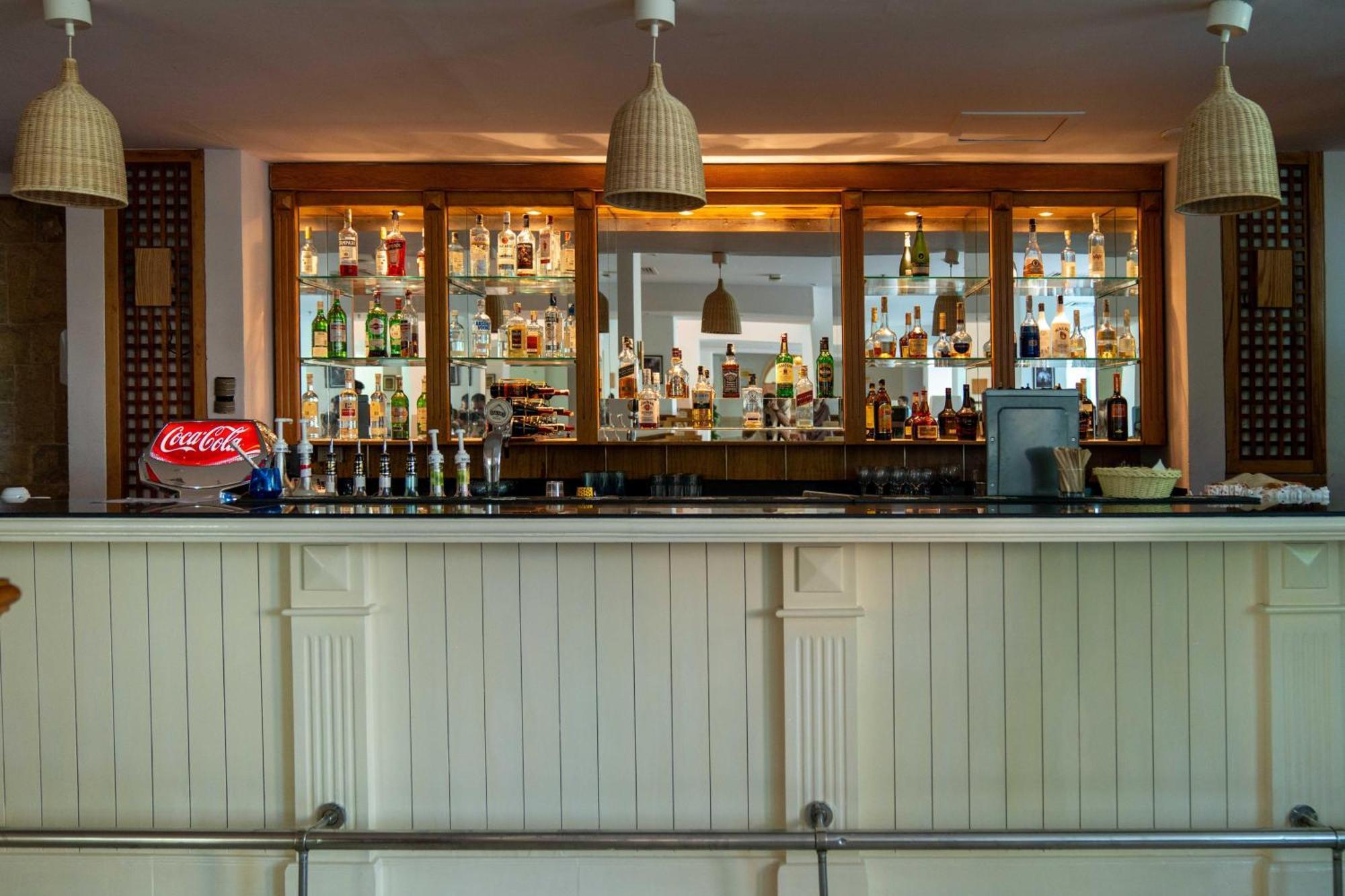 מלון Sierra Sharm El Sheikh מראה חיצוני תמונה The bar at the hotel